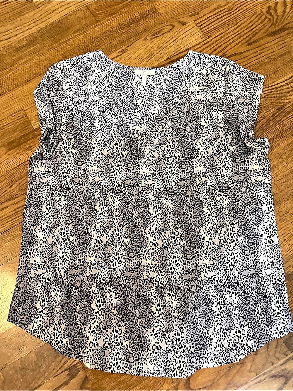 Joie Leopard Print Short Sleeve Blouse Size Small
